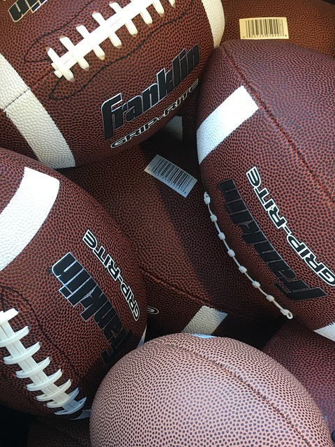 独眼郎君！18年欧冠，菲尔米诺带伤绝杀，利物浦3-2险胜巴黎.